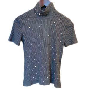 Authentic CHANEL Gray Ribbed Top with Pearl Details